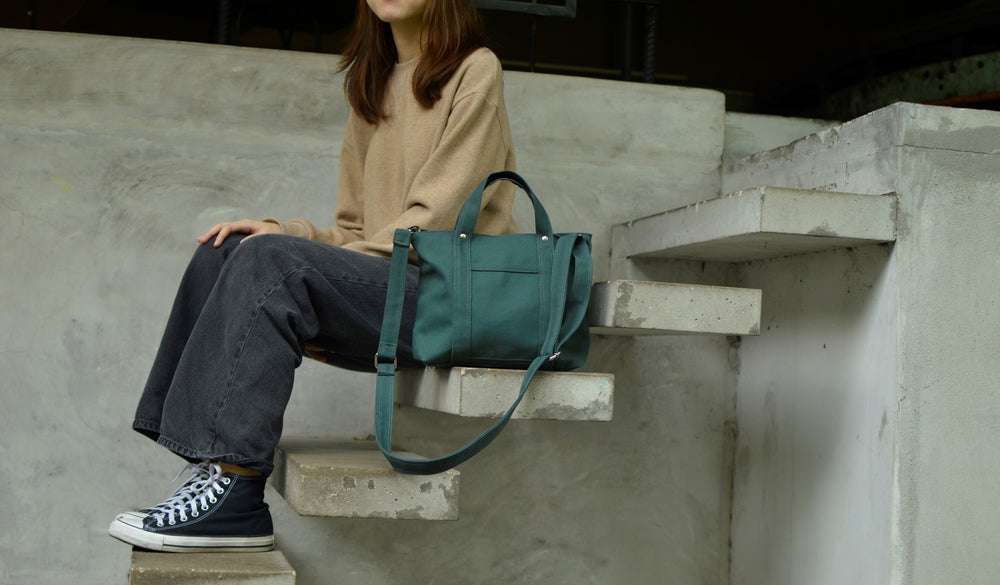 Tokyo Tote 204 Christmas Green | Tote & Crossbody Bag