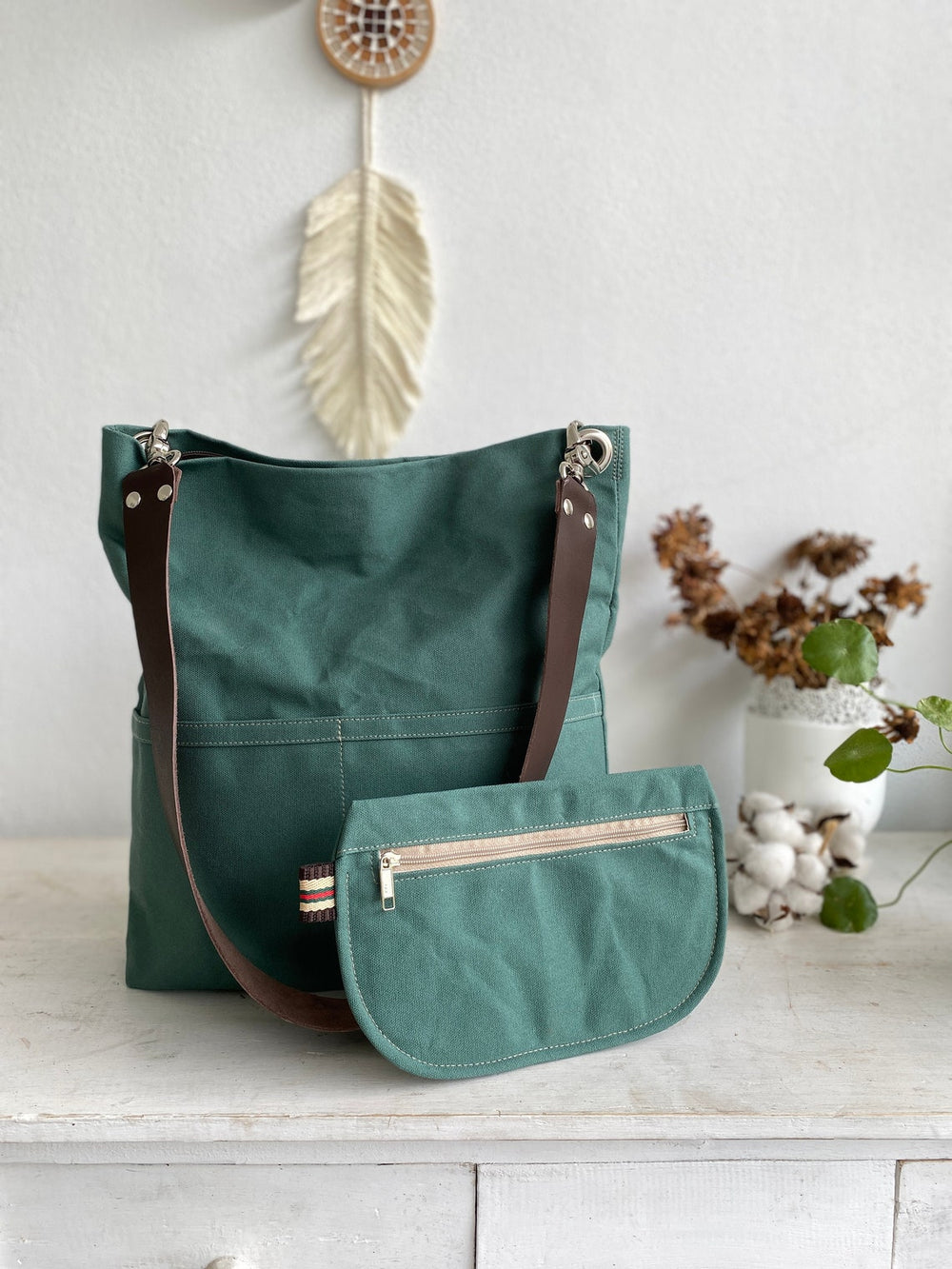 Mila 201 Amsterdam Green | Hobo Tote Bag