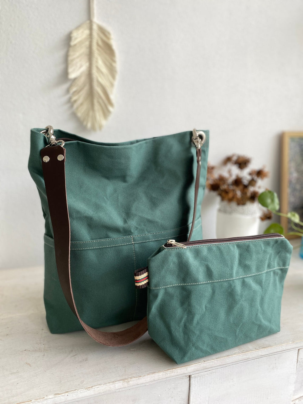 Mila 201 Amsterdam Green | Hobo Tote Bag