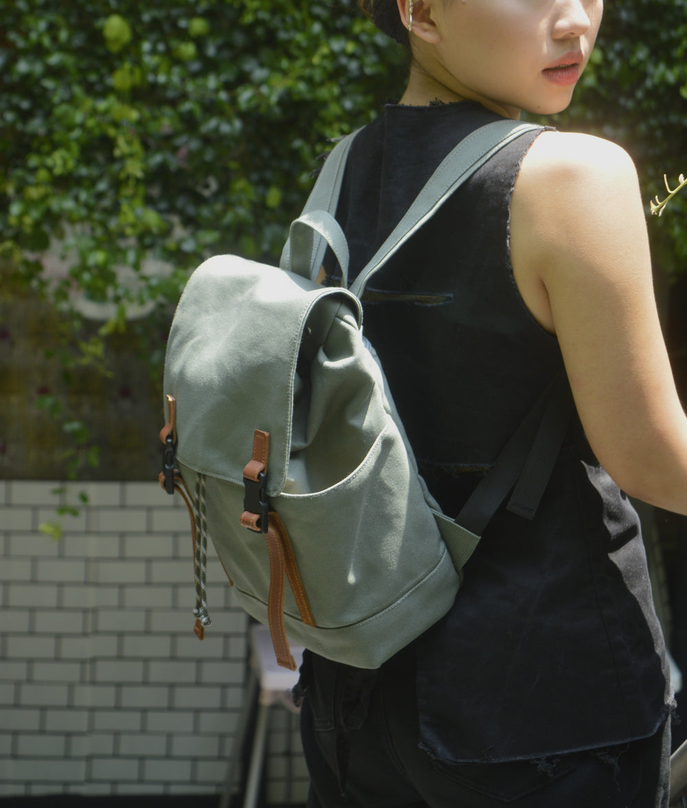 Alexis 309 Morandi Green | Backpack