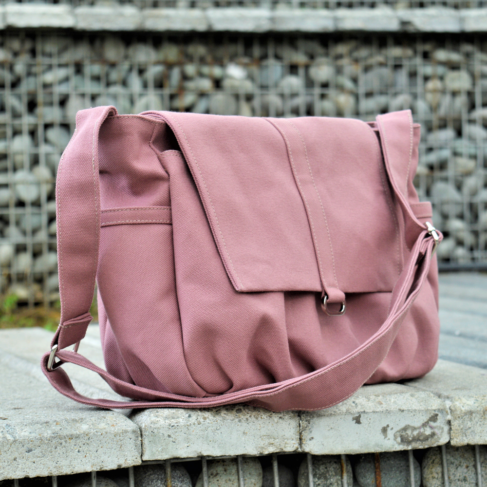 Danielle 19 Rust Pink | Small Messenger Bag