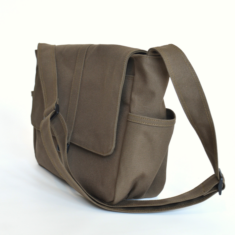 Levi 20 Taupe Brown | Messenger Bag