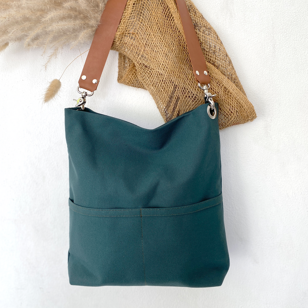 Mila 201 Christmas Green | Hobo Tote Bag